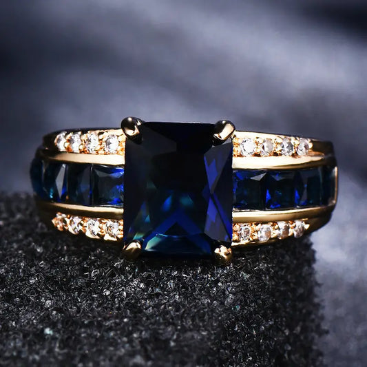 Oro Zafiro Square-Cut Anillo