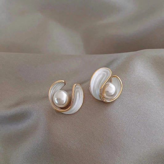 Classic Oro Perla Aretes de Botón