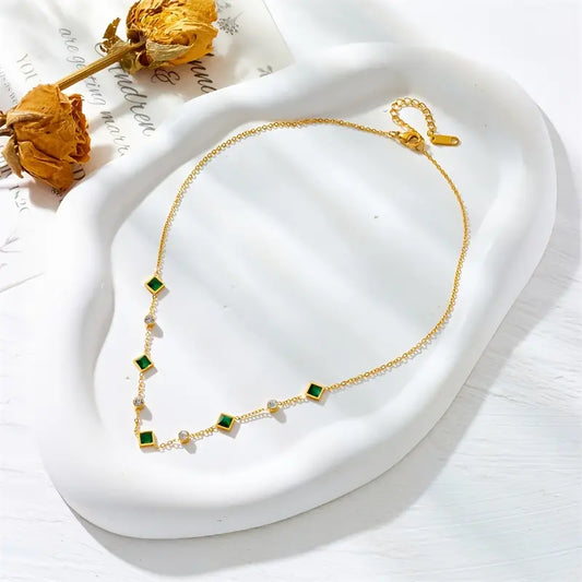 Oro Esmeralda Geometric Station Collar