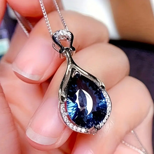 Plata Zafiro Teardrop Collar
