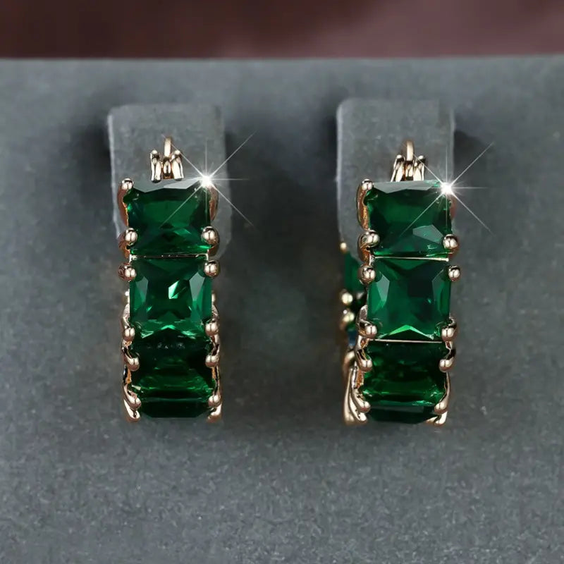 Oro Esmeralda Chunky Aretes de Aro