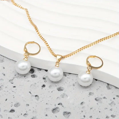 Elegant Graceful Collar de Perlas Set