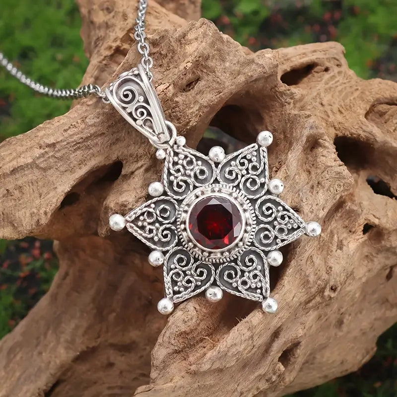 Plata Rubí Star Pendant Collar